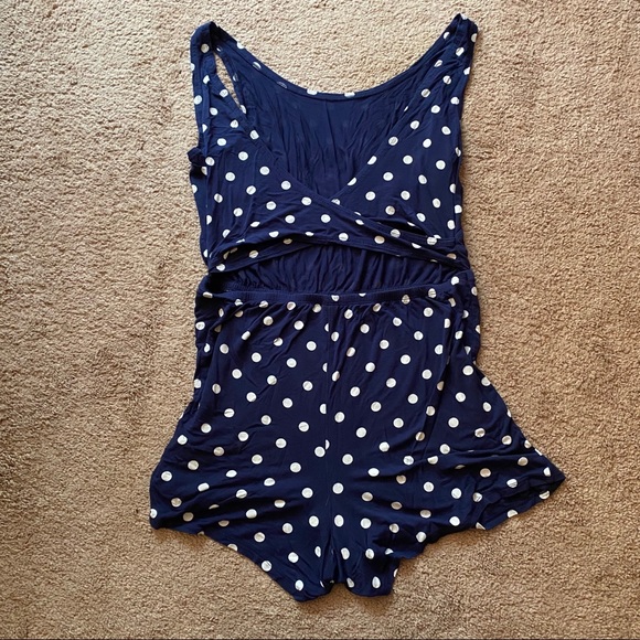 Old Navy cross-back romper, polka dot, w’s large - Picture 2 of 4